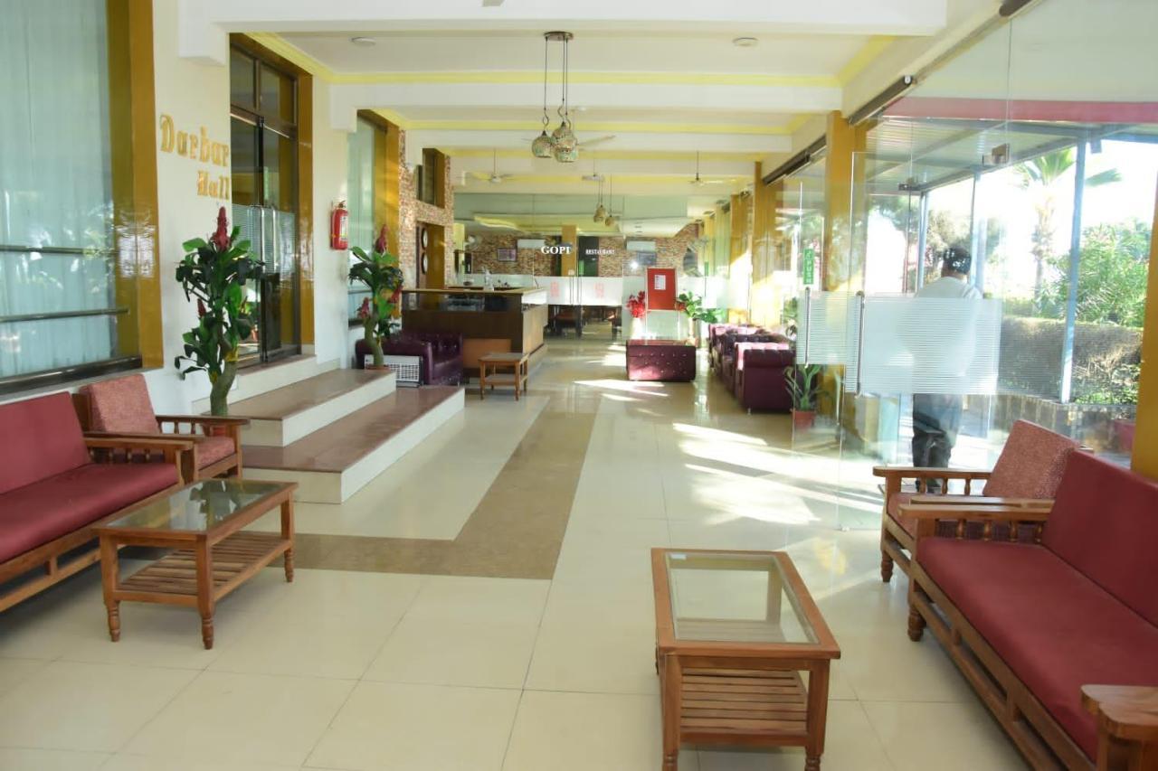 Hotel Shiv International Bhachau Ngoại thất bức ảnh