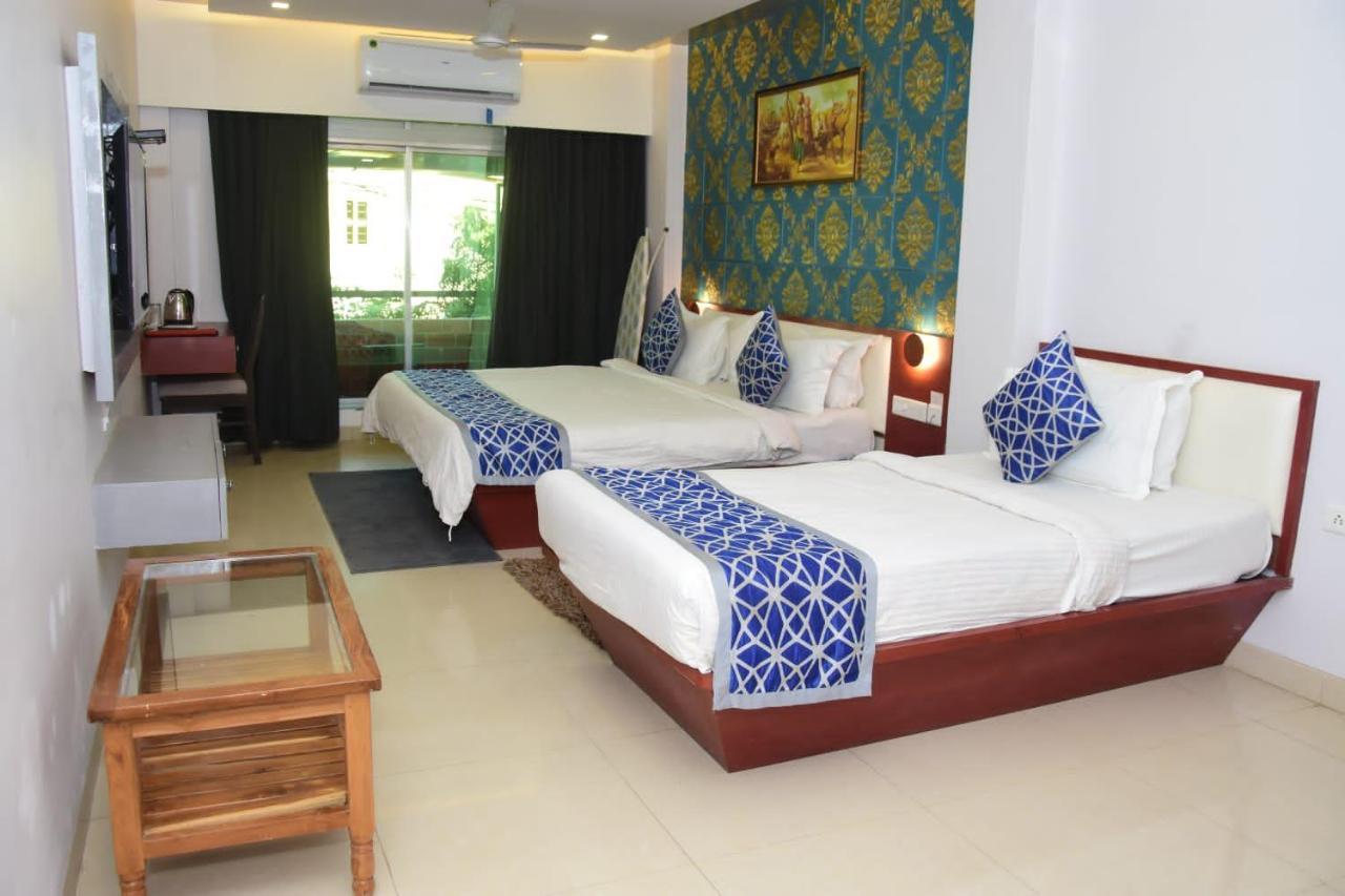 Hotel Shiv International Bhachau Ngoại thất bức ảnh